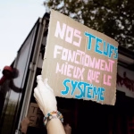 Quand les villes RN dansent : une loi peut-elle museler la fête et l'absurde des dirigeants ?