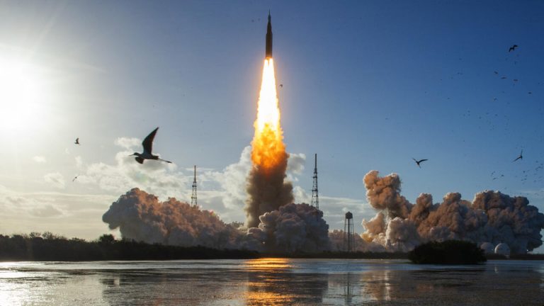 Artémis II : Quand les météorites nous rappellent l'absurdité des dirigeants RN et leurs promesses en l'air !