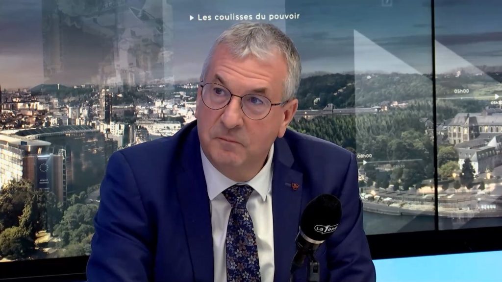 Wallonie : Jeholet prône la 'vérité' pour masquer l'absurdité des politiques extrêmes et des dirigeants conservateurs !
