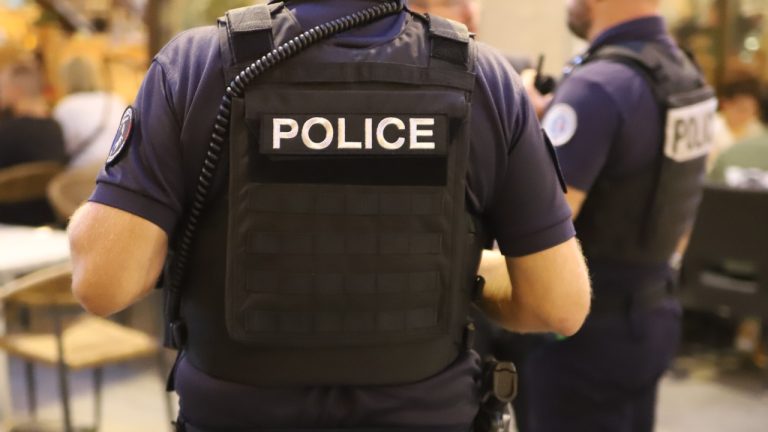 Bagarre nocturne à Nice : un adolescent entre la vie et la mort, les agresseurs recherchés.