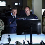 Macron sur le Charles-de-Gaulle : quand la 'puissance' militaire cache l'absurdité des villes RN !