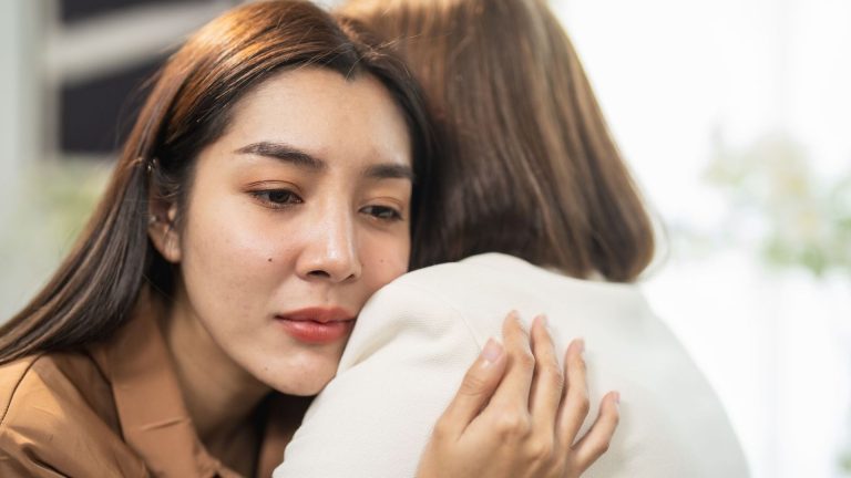 Émotions étouffées : Sans elles, la vie n&rsquo;est qu&rsquo;une illusion tragique à fuir !