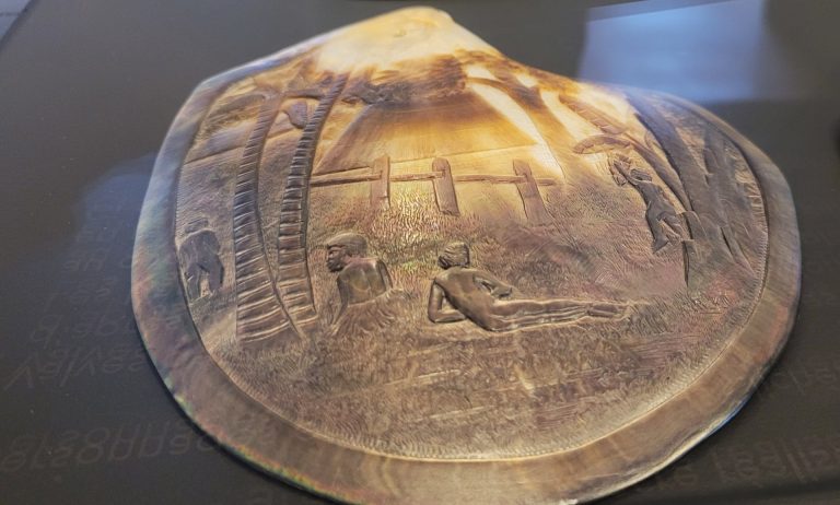 L&rsquo;Art des Forçats en Nouvelle-Calédonie : Une Exposition Inédite