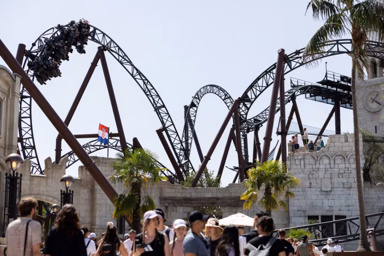 Europa-Park : Quand les rêves d'expansion des Mack font rire les conservateurs et choquent les RN !