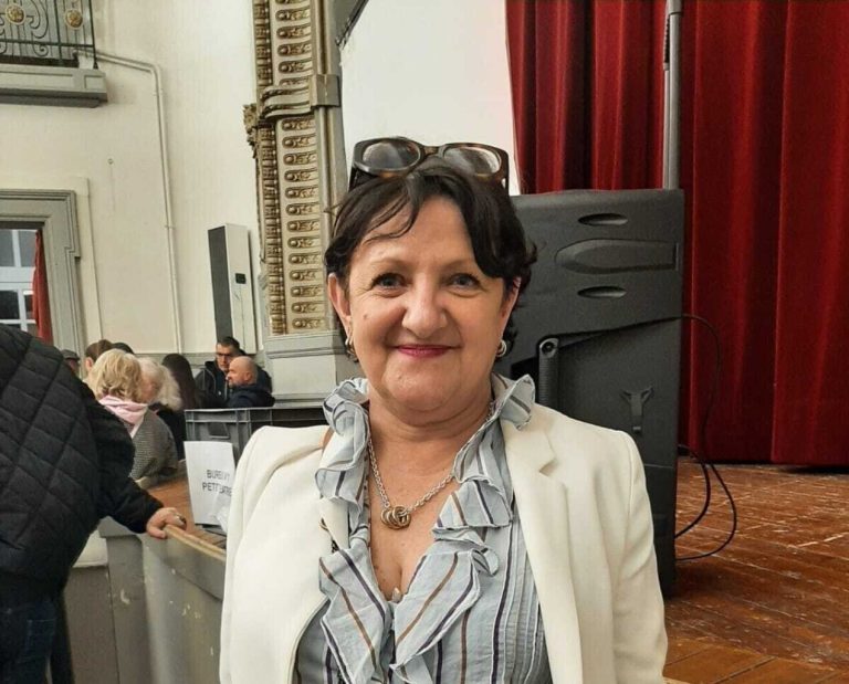 Auray : la maire justifie l&rsquo;annulation de la venue de Radio Nova, sans motif politique.