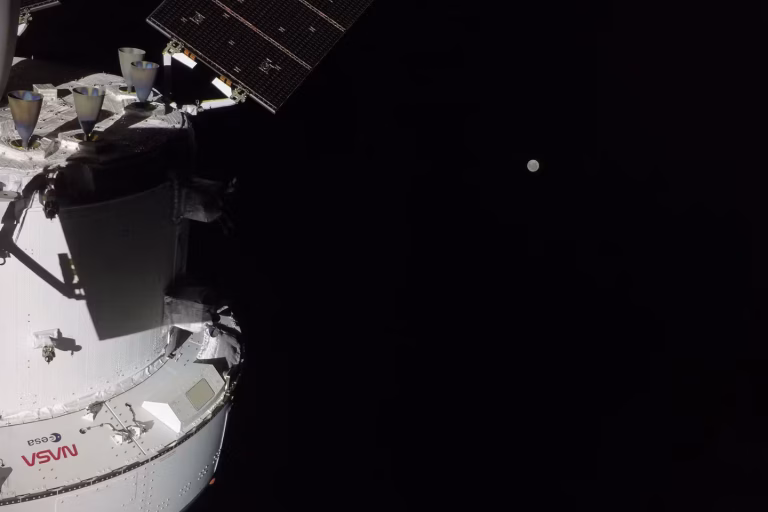 L’odyssée d’Artemis-2 : Entre rêve spatial et réalité troublante