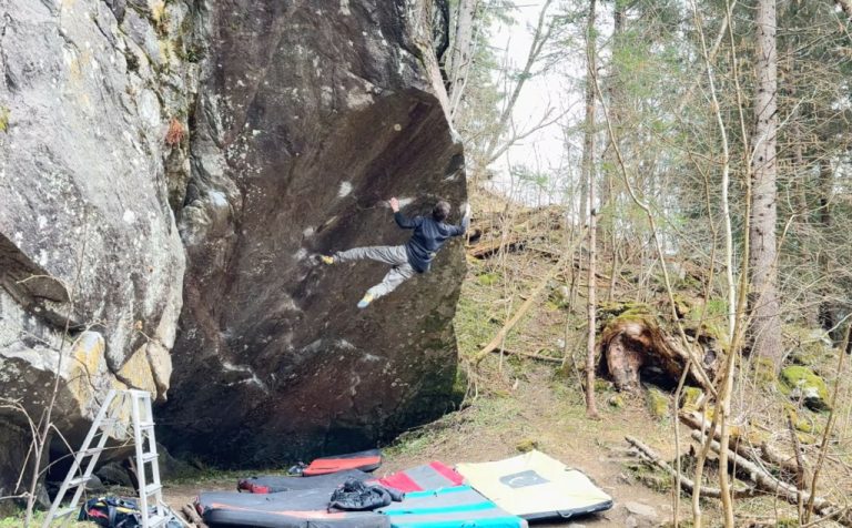 L&rsquo;Escalade : Quand l&rsquo;Absurdistan se Frotte à la Verticalité