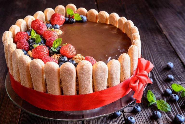 Pourquoi la charlotte chocolat-framboises pourrait bien révolutionner vos desserts de printemps