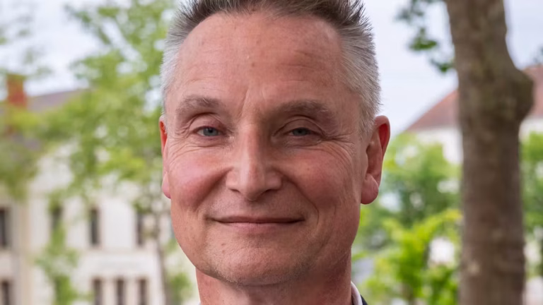 Nevers : L&rsquo;Enseignement Supérieur, un Outil Politique ou un Mirage ?