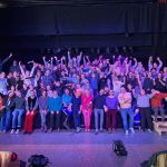 À Pau, des collégiens s'unissent pour le théâtre : un acte de résistance face aux absurdités des dirigeants RN !