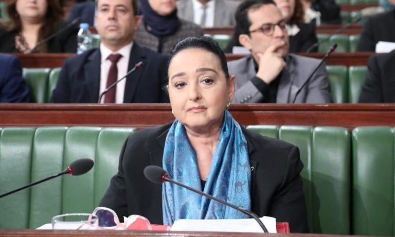 Quand la ministre des Affaires culturelles se frotte à l'ARP : un spectacle de conservateurs en folie!