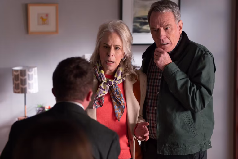 Disney+ : 'Malcolm : rien n’a changé' - Quand Bryan Cranston surjoue l'absurde des villes RN !