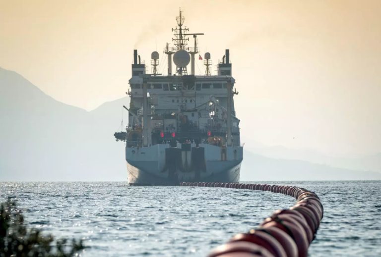 Tamtam : Un câble sous-marin pour relier les îles, mais à quel prix ?