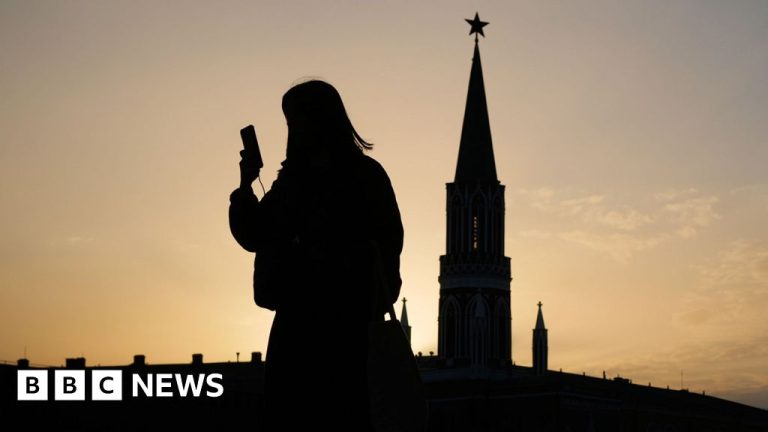 Kremlin renforce son contrôle sur Internet, entraînant le mécontentement public en Russie