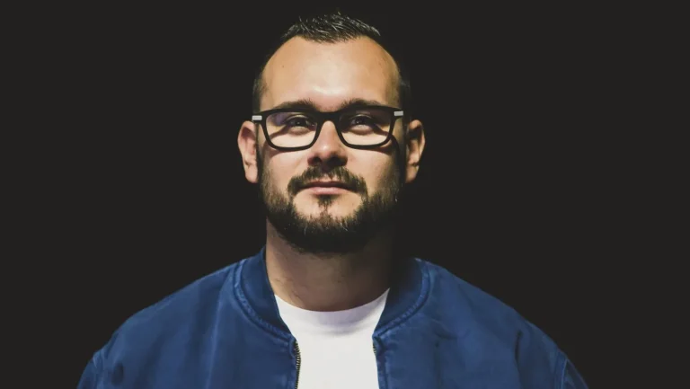 Cancale : Quand le rap fait trembler les fondations de l&rsquo;indifférence