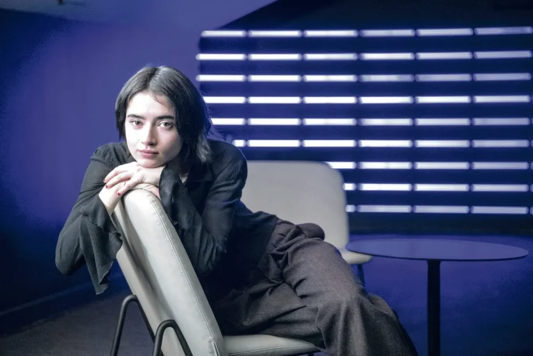 Sara Montpetit : Quand le cinéma sur fond vert cache une vérité insupportable !