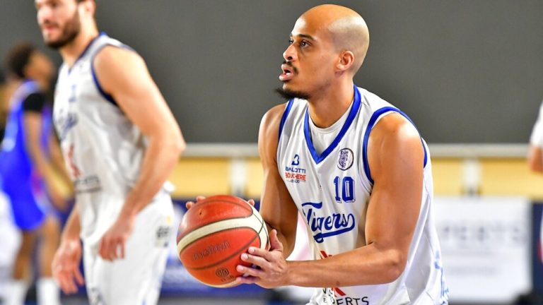 Basket en NM1 : Dion Wright, l'Américain qui fait rêver Salon, pendant que les conservateurs sombrent dans l'absurde !