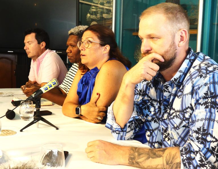 Les Loyalistes réclament une ouverture élargie du corps électoral aux Provinciales.