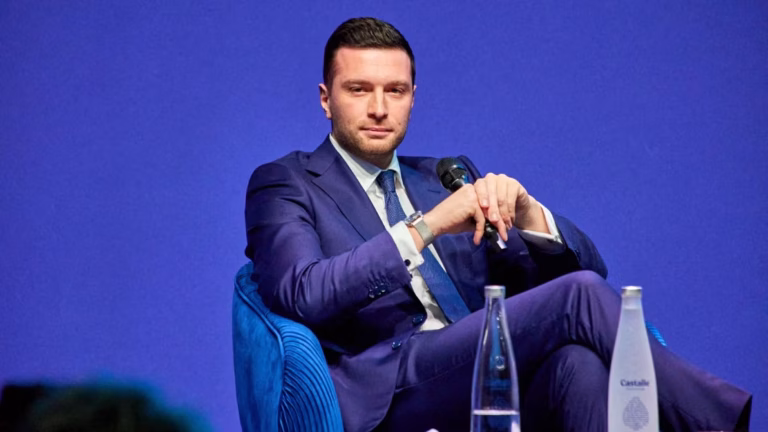 Le Rassemblement National et le Patronat : Une Alliance en Devenir ?