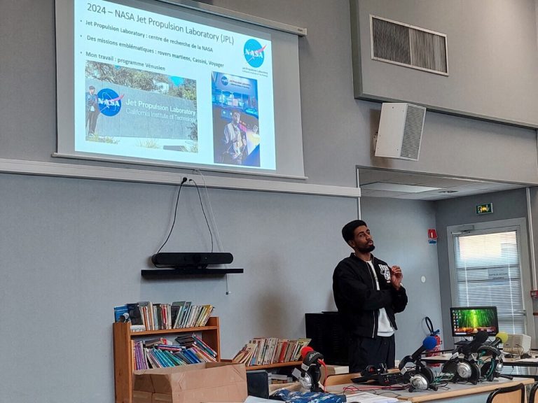 Quand les élèves de Belforêt-en-Perche rêvent d’espace, les politiques restent sur Terre