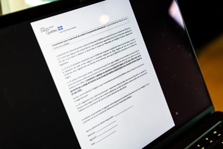 Interdiction des signes religieux : des écoles exigent des promesses écrites, la folie des dirigeants RN !