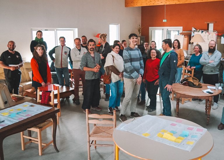 Ploërmel : Le Drive Fermier qui Fait de l’Ombre aux Supermarchés… et aux Idéologies Extrêmes