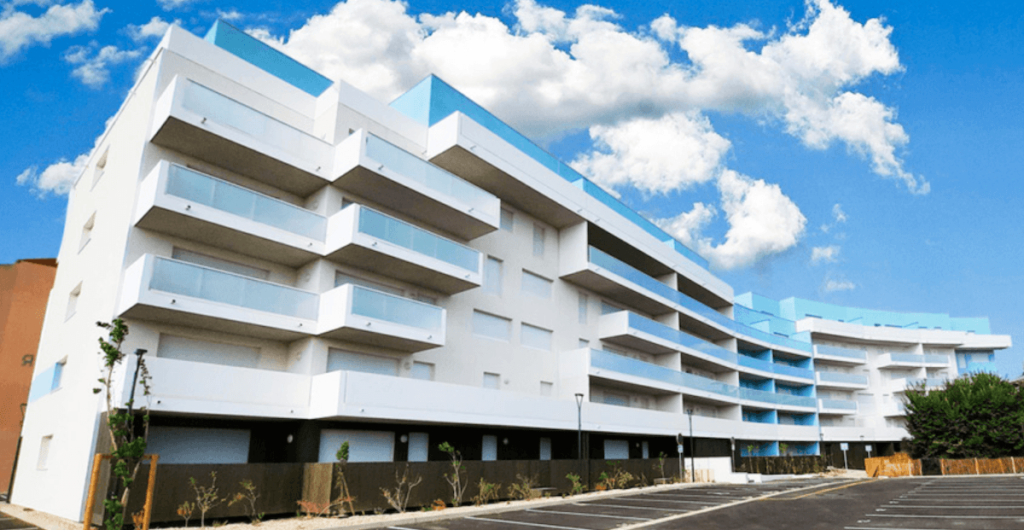 Le parc de logements des Pyrénées-Orientales continue de progresser, porté par la dynamique démographique du territoire.