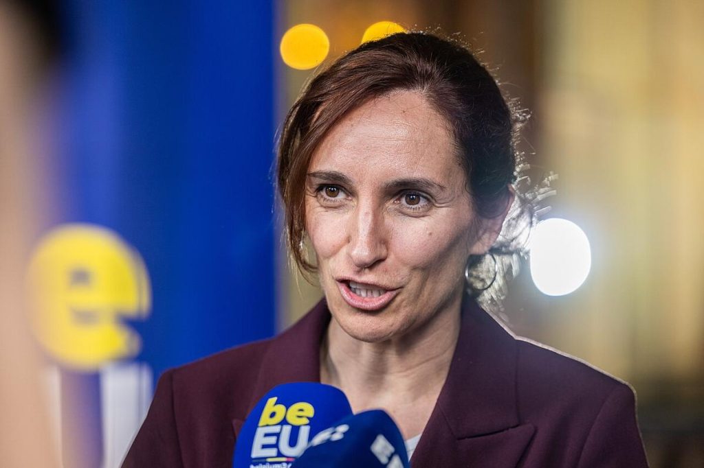 Espagne : quand la ministre de la Santé fustige l’« ingérence » US sur l'euthanasie, les conservateurs s'agitent !