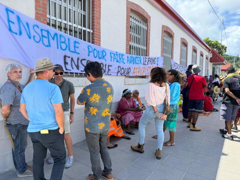 Air Calédonie : "La question est de savoir si les élus veulent compenser les pertes, et comment"