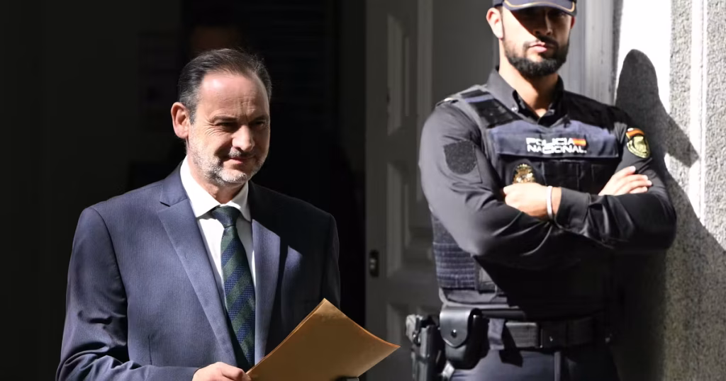 En Espagne, le 'chemin de croix' des partis : quand les dirigeants conservateurs se perdent dans l'absurde !