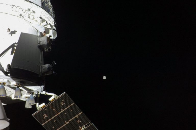 Mission Artemis II : Quand la Lune nous appelle, nos dirigeants RN restent coincés dans l'absurde !