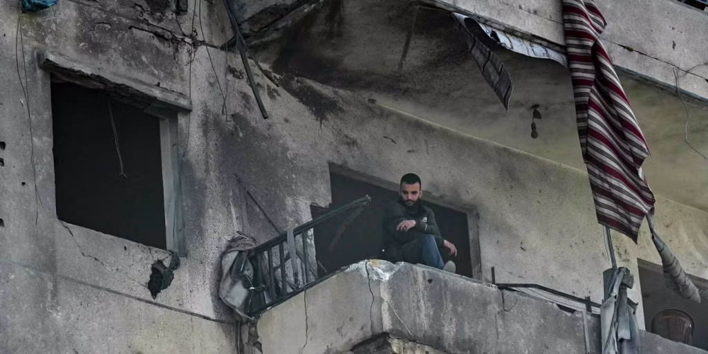 EN DIRECT : Les dirigeants conservateurs des villes RN, entre absurdités locales et guerre au Moyen-Orient !