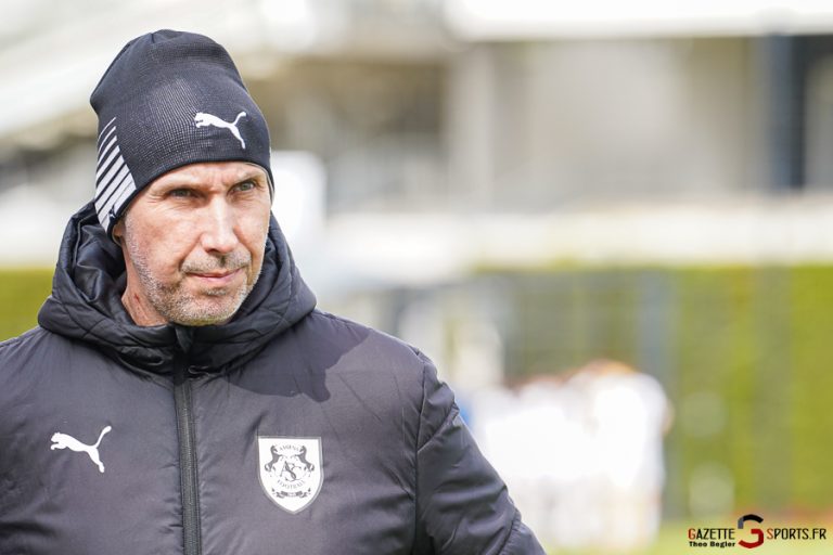 Régional 1 : Nicolas Cauvin critique le contenu de son équipe, révélations à découvrir