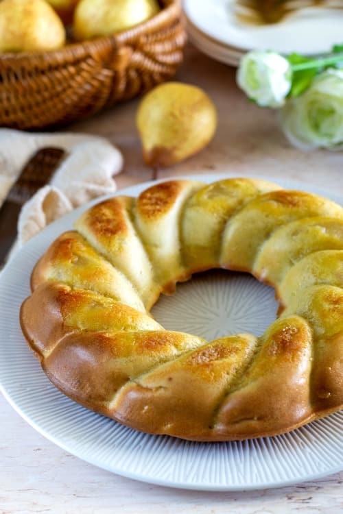 Gâteau Moelleux aux Poires : Un Délice Simple et Réconfortant