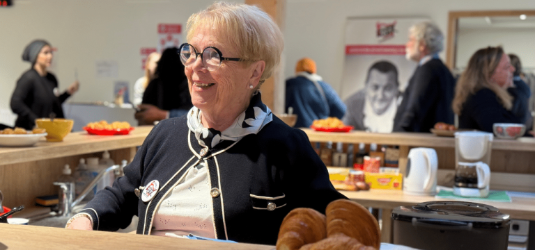 Un café pour contrer la solitude