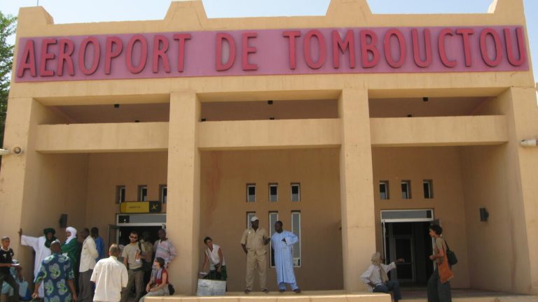 Mali : Les vols humanitaires reprennent au Nord, pendant que les dirigeants conservateurs s'en moquent !
