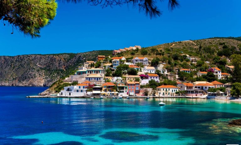 La Céphalonie : Une Évasion Authentique et Abordable
