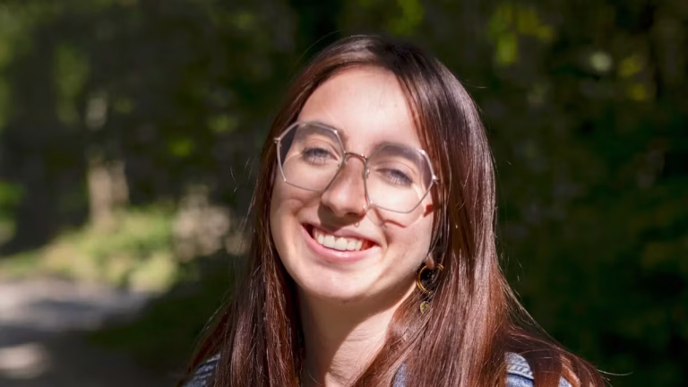 Proxité : Quand le Mentorat Révèle l&rsquo;Hypocrisie du Système