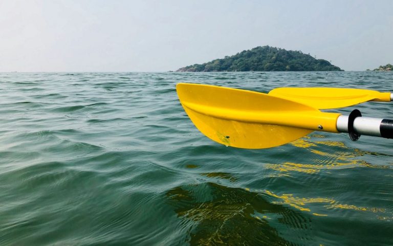 Disparition inquiétante : un kayak abandonné et des questions sans réponses