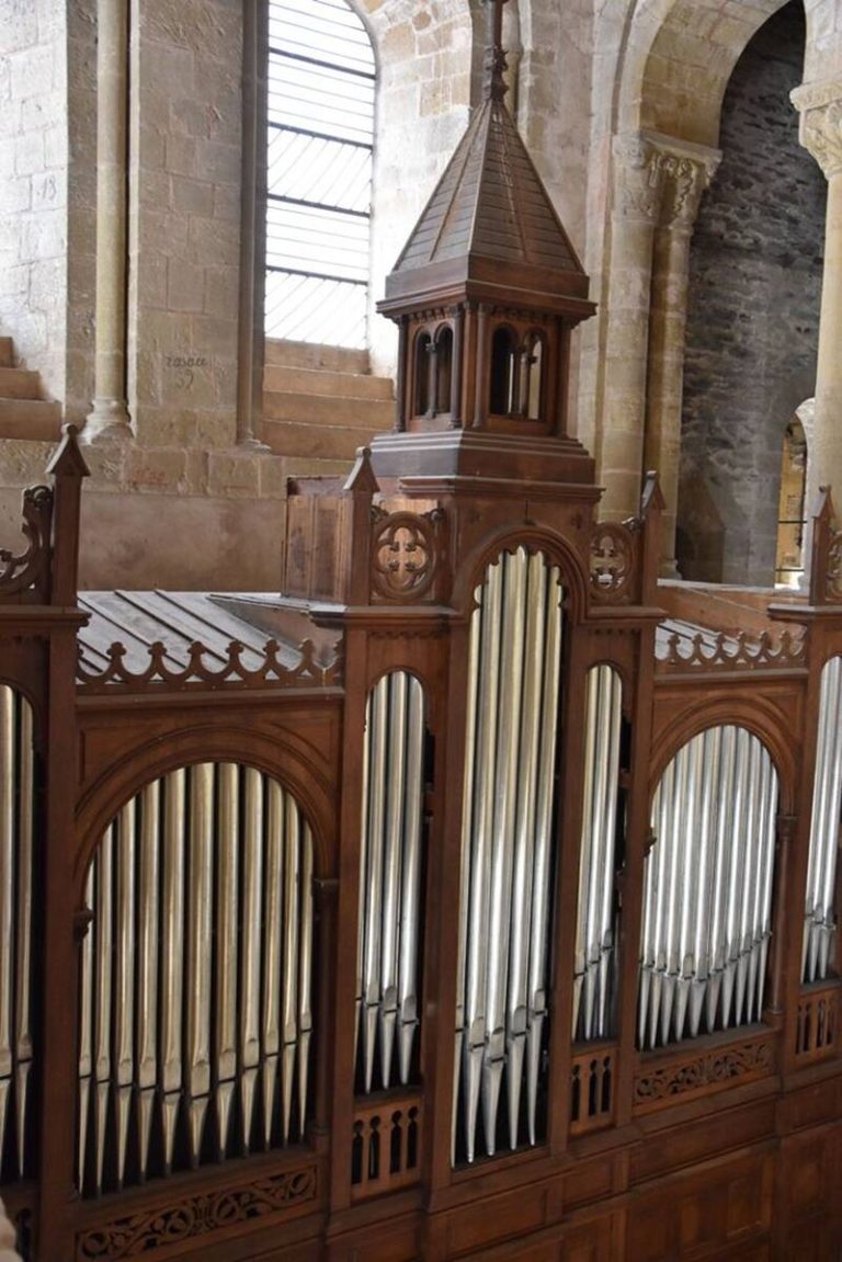 L'orgue de l'abbatiale Sainte Foy de Conques nécessite une restauration en profondeur.