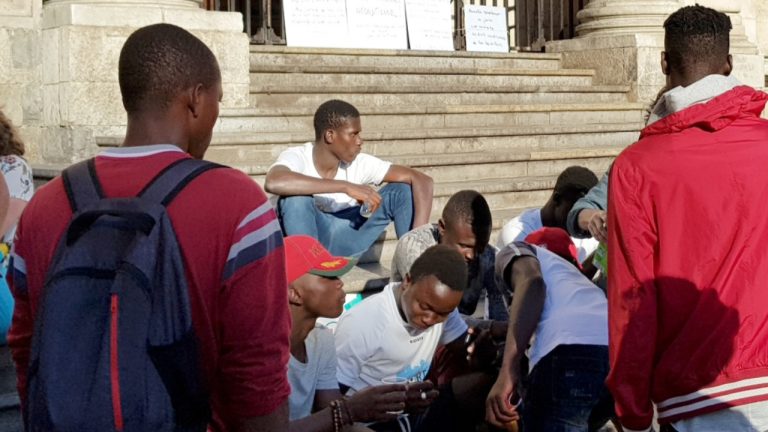 Saorge : un centre pour mineurs isolés, ou une farce tragique ?