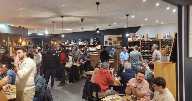 Cinq ans de promesses non tenues : l&rsquo;événement gourmand de Saint-Vit tourne au fiasco !