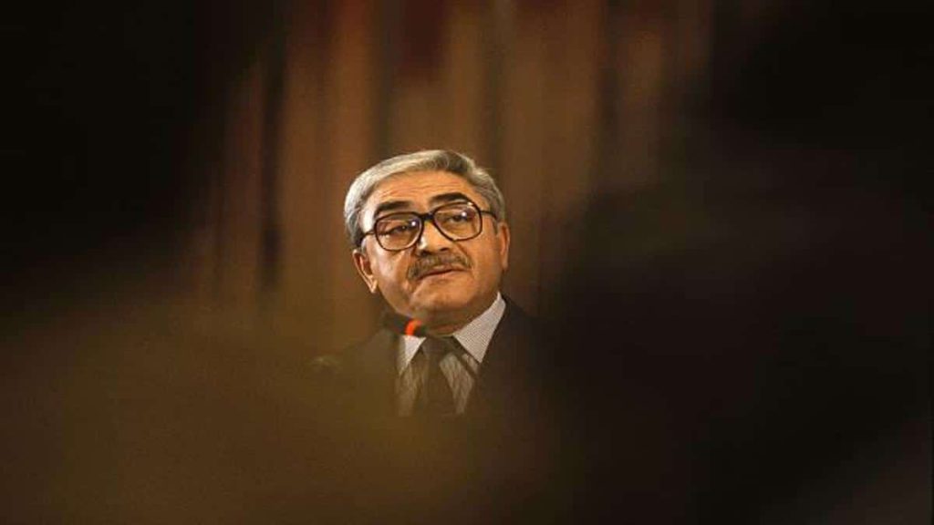 Algérie – France : Macron rend hommage à Liamine Zeroual