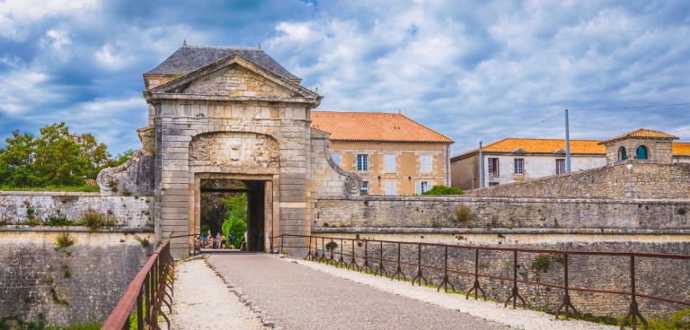 La Maison Centrale de Saint-Martin-de-Ré : Une Prison Cachée au Cœur du Paradis