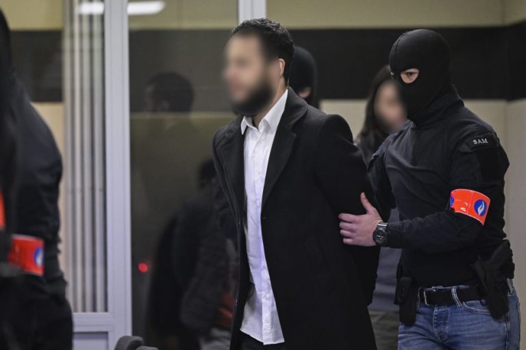 Assouplissement des conditions de parloir pour Salah Abdeslam : quelles conséquences financières ?
