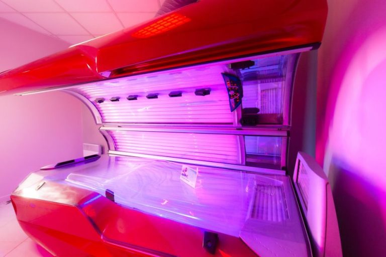 Les cabines de bronzage : un cancer en toute légalité