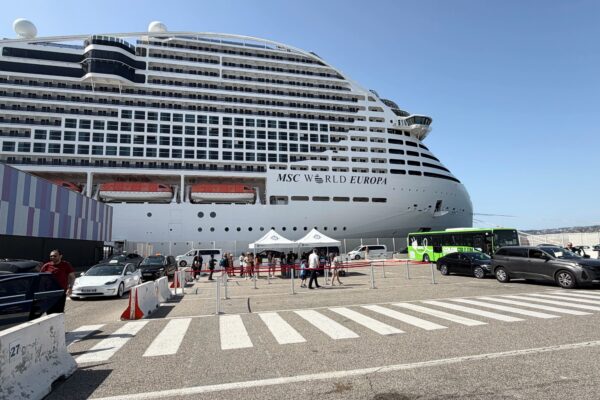 Les navires de croisière enfin branchés à l’électricité sur le port de Marseille