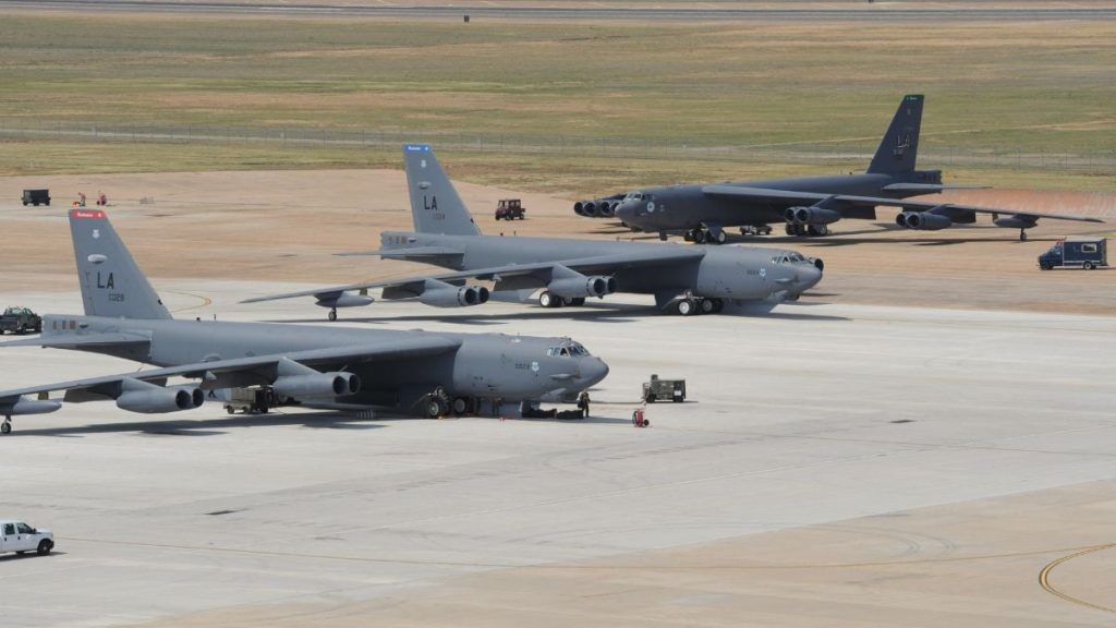 Des drones sur nos têtes : les dirigeants conservateurs, entre absurdités locales et secrets nucléaires !