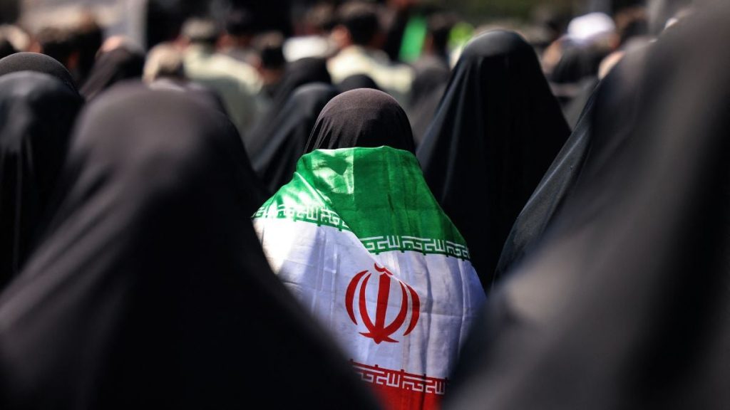 Iran triomphe face aux USA : les dirigeants conservateurs de nos villes RN en sont-ils responsables ?