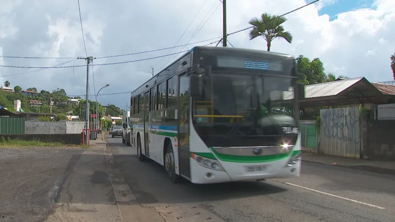 Transport collectif à Tahiti : la modernisation qui ne fait que masquer l&rsquo;inefficacité